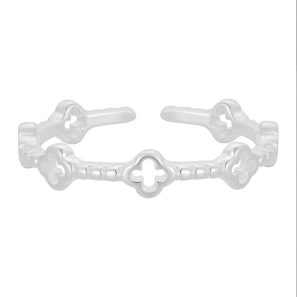 Clover Openwork Ring in Silver — Sterling silver