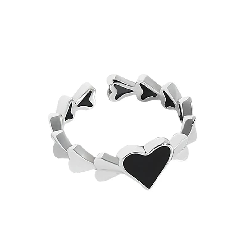 Heart Link Ring in Spade Heart — Sterling silver