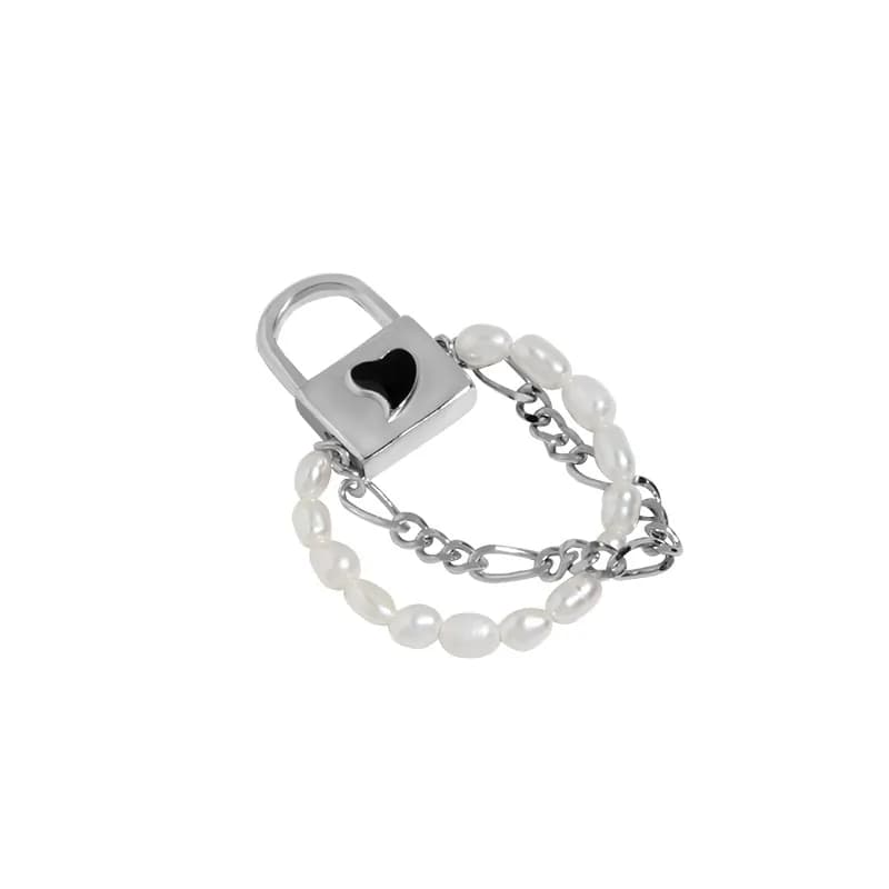 Heart Cutout Padlock Ring in Platinum — Sterling silver