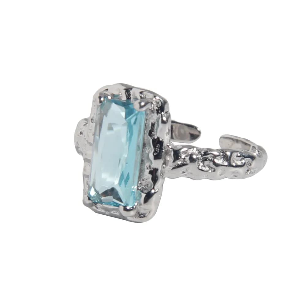 Emerald Cut Filigree Ring in Platinum — Sterling silver