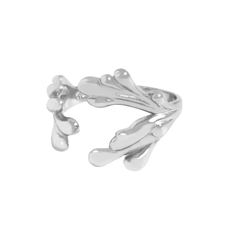Leaf Petal Ring in Platinum — Sterling silver