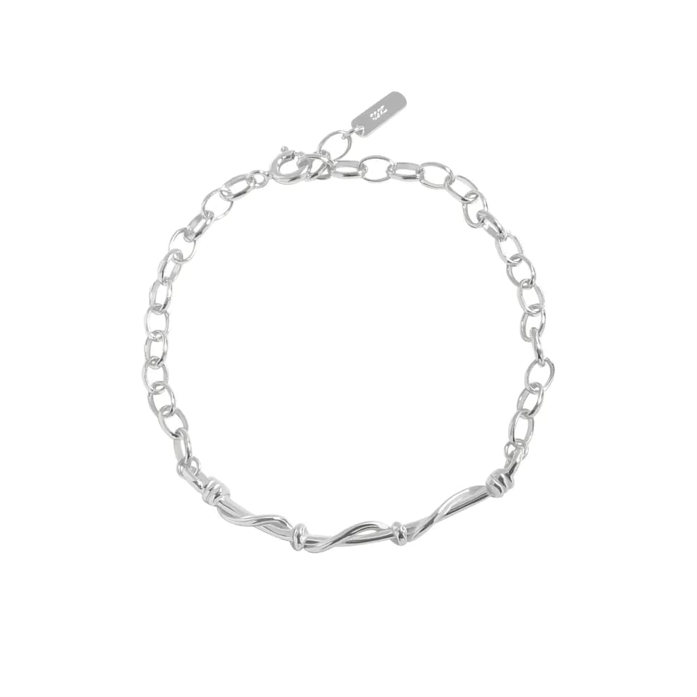 Twisted Center Chain Bracelet in Silver — Sterling silver