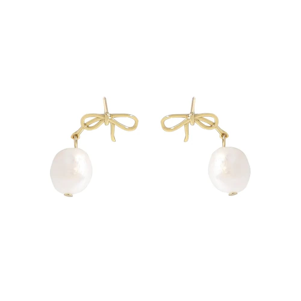 Bow Ribbon Pearl Earrings in Gold — Sterling silver