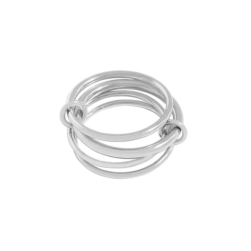 Interlocking Loop Ring in Platinum — Sterling silver