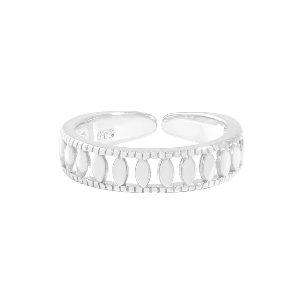 Oval Cut-Out Ring in Platinum — Sterling silver