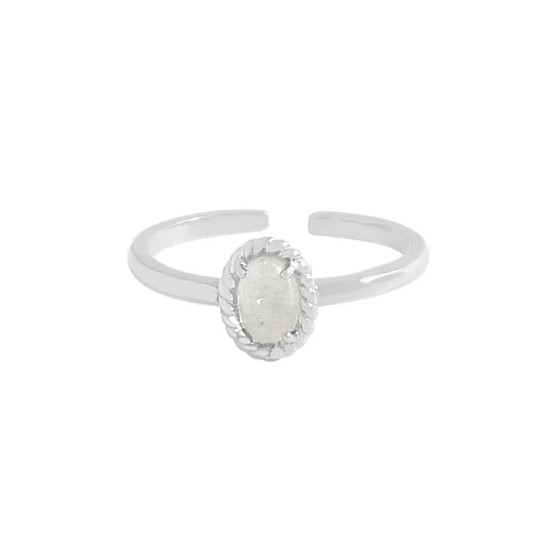 Oval Rope-Bezel Ring in Platinum — Sterling silver