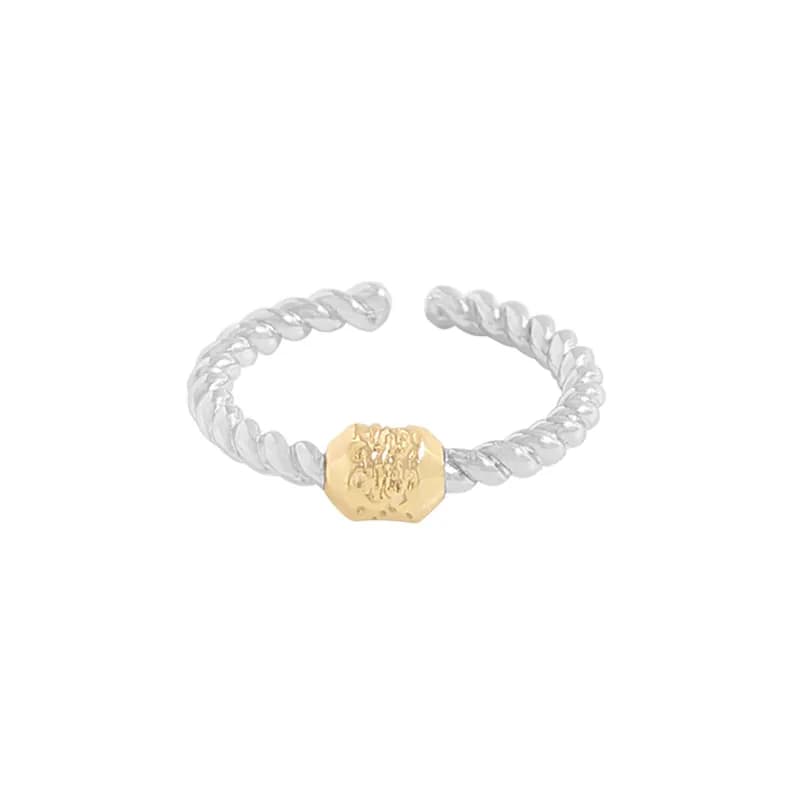 Gold Centered Rope Ring in Gold — Sterling silver