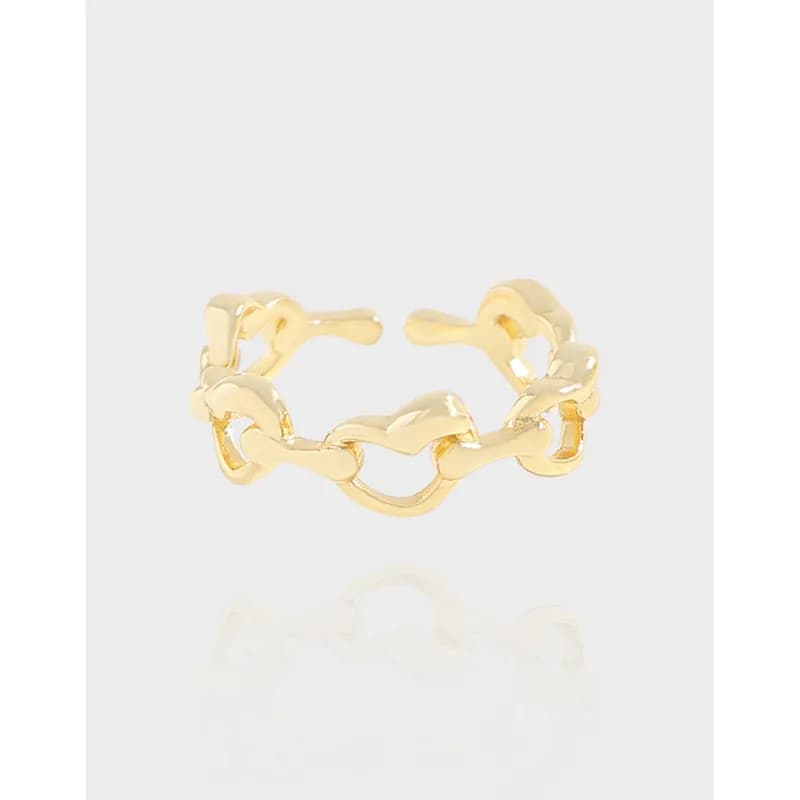 Polished chain-link band ring with chunky, interlocking links in sterling silver.