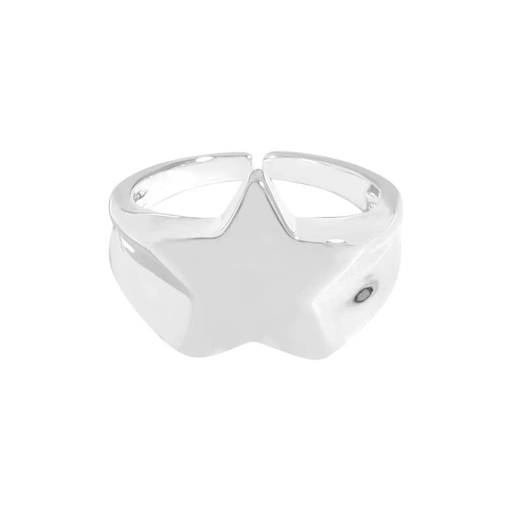 Star Cutout Ring in Silver — Sterling silver