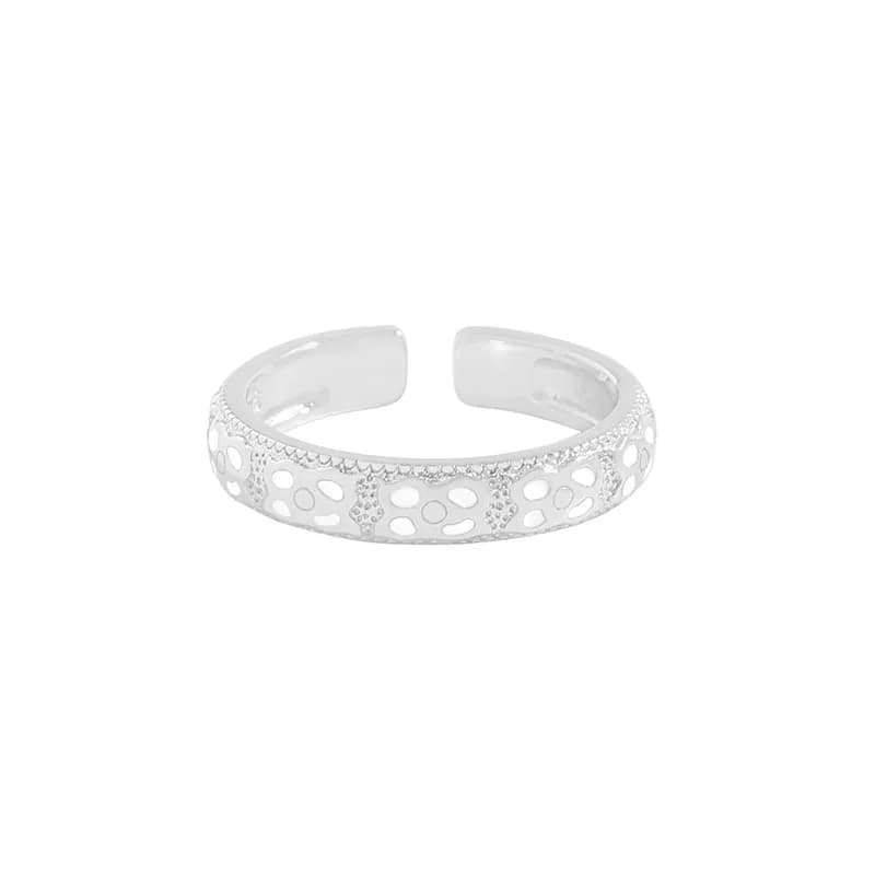 Openwork Circle Ring in Platinum — Sterling silver