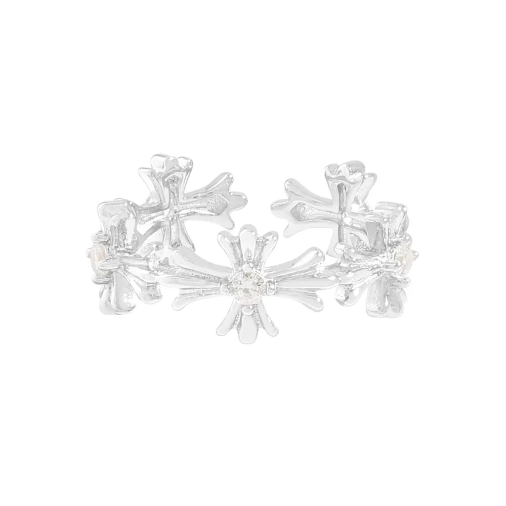 Floral Cluster Ring in Silver — Sterling silver