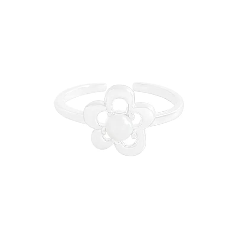 Pearl Flower Ring in Silver — Sterling silver