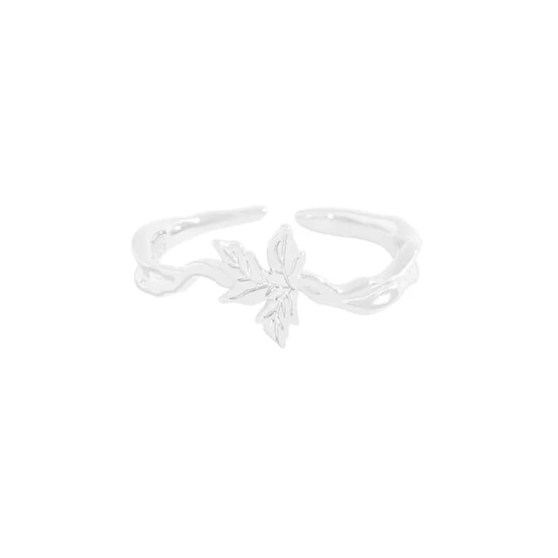Leaf Motif Ring in Silver — Sterling silver