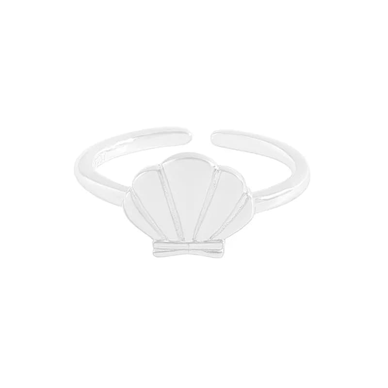 Shell Ring in Silver — Sterling silver