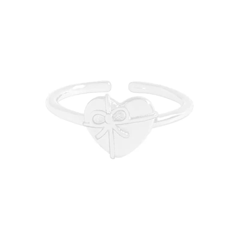 Heart Bow Ring in Silver — Sterling silver