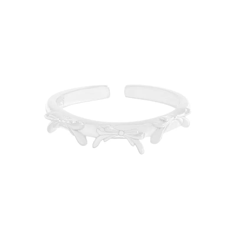 Daisy Floral Ring in Silver — Sterling silver