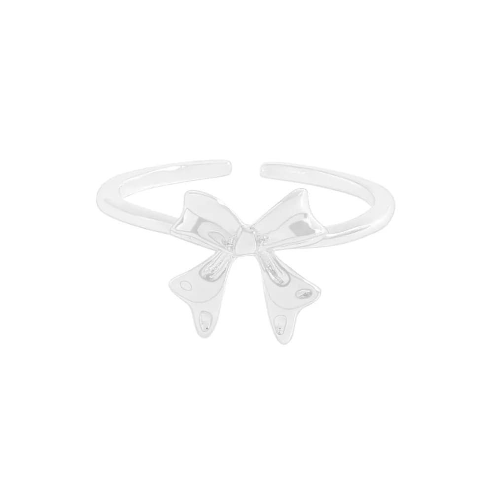 Bow Ribbon Ring in Silver — Sterling silver
