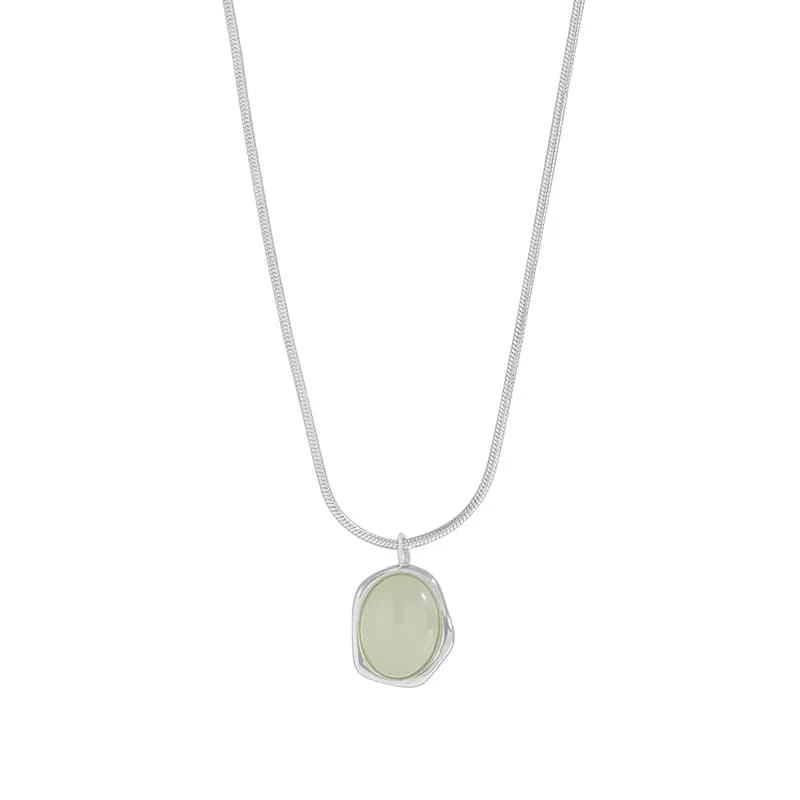 Green Stone Pendant Necklace in Platinum — Sterling silver
