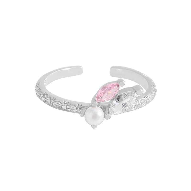 Floral Engraved Ring in White Pearl — Sterling silver