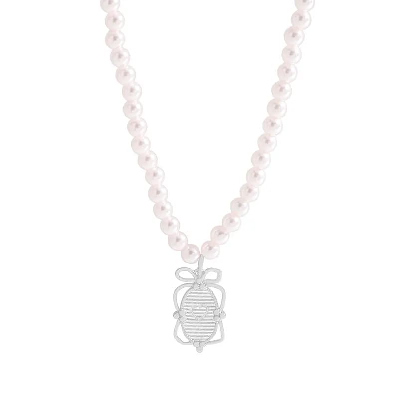 Heart Pendant Necklace in Platinum — Sterling silver