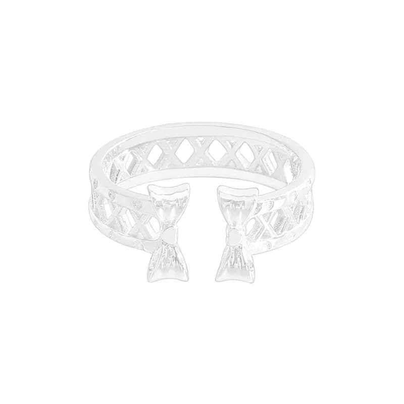 Lattice Bow Ring in Silver — Sterling silver