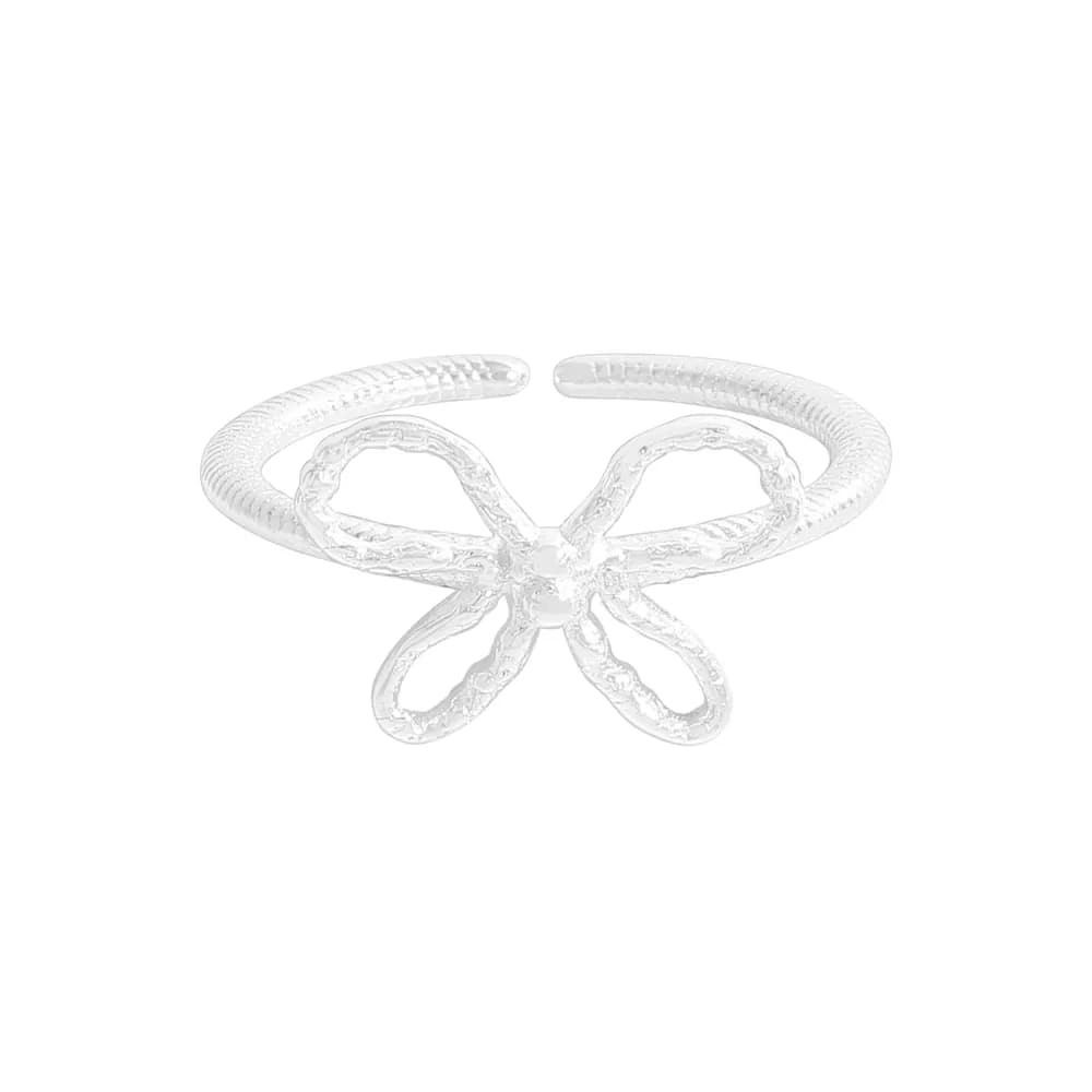 Bow Knot Ring in Silver — Sterling silver