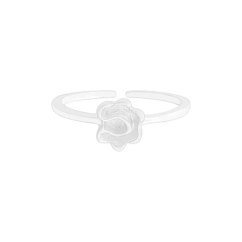 Rose Petal Ring in Silver — Sterling silver