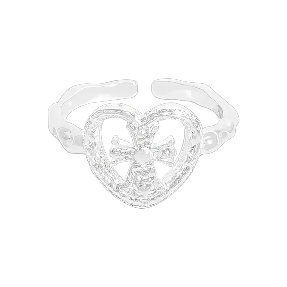Heart Bow Ring in Silver — Sterling silver