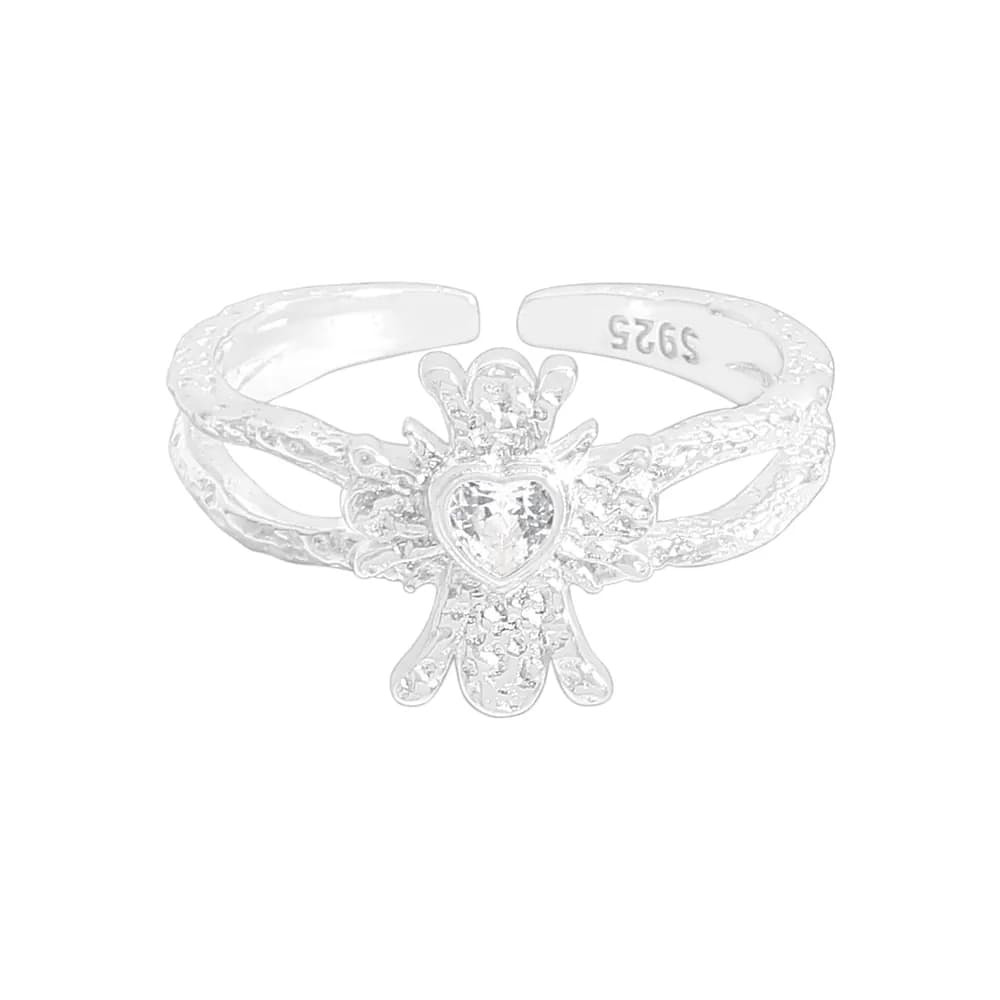 Sunburst Heart Ring in Silver — Sterling silver