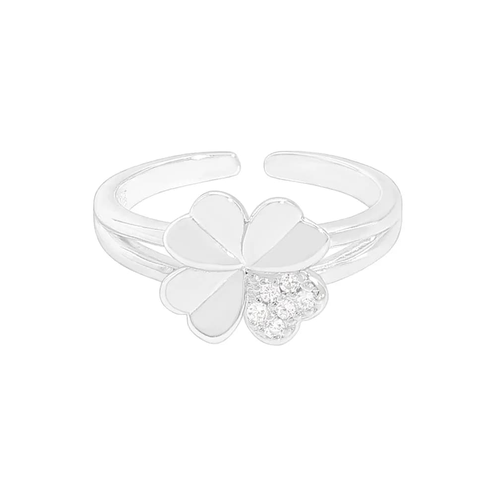 Five-Petal Flower Ring in Silver — Sterling silver