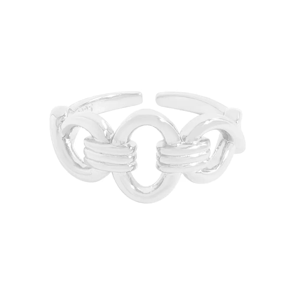 Interlocking Circle Ring in Silver — Sterling silver