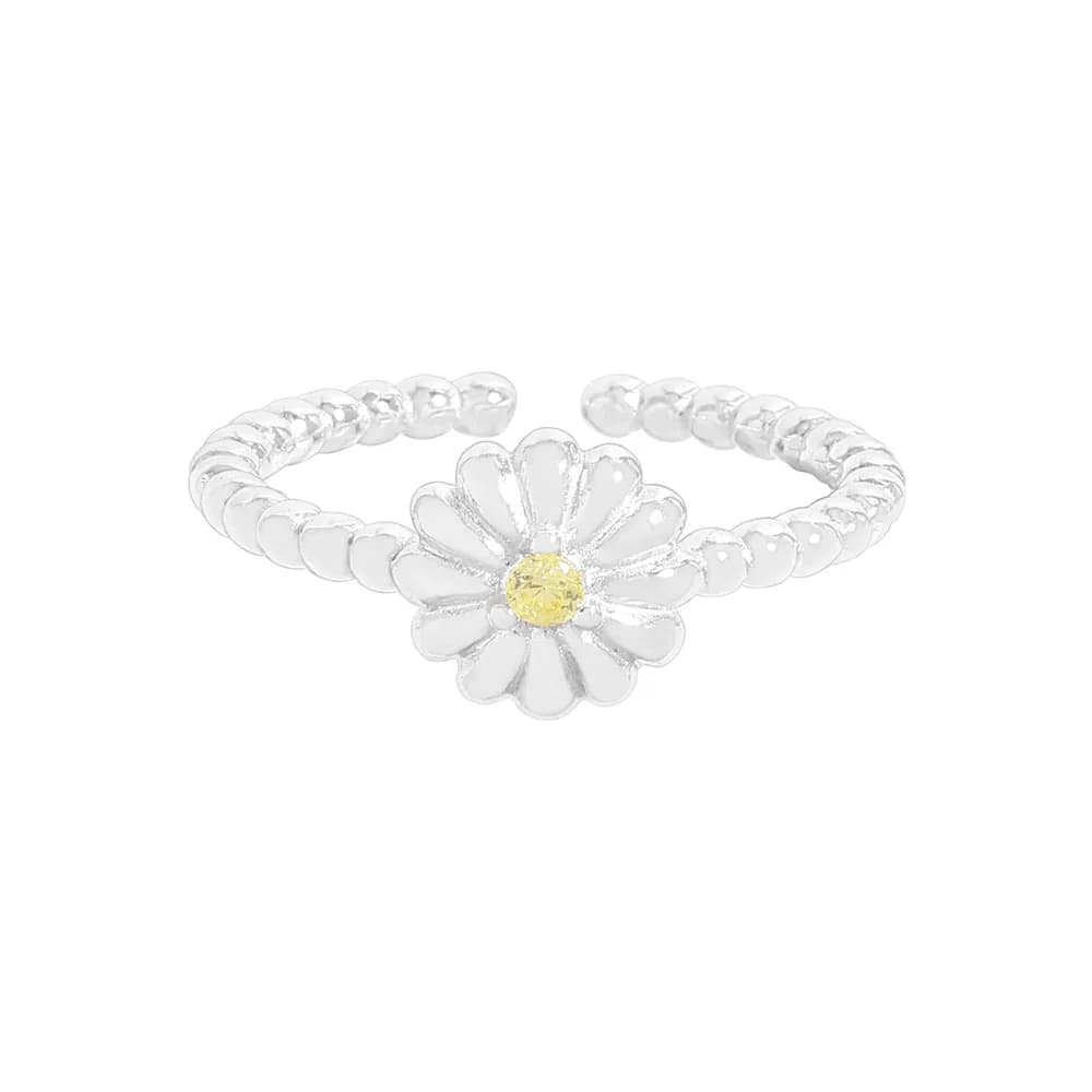 Daisy Flower Ring in Silver — Sterling silver