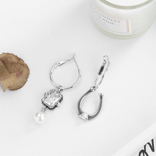 Enteria Earrings - Image 2