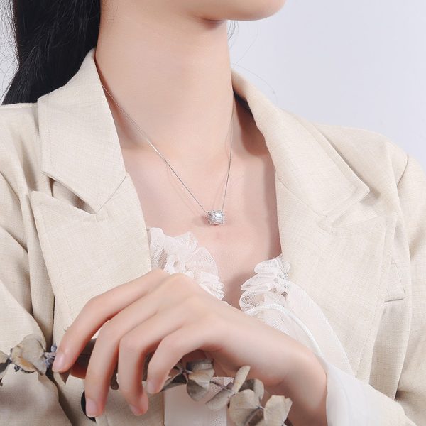 Bechiua Necklace - Image 3