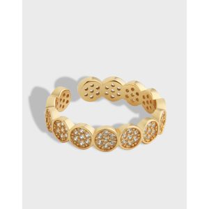 Nia Ring