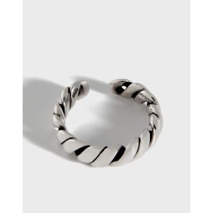 Derythiel Ring