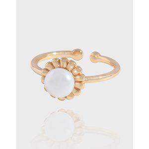 Quinarionne Ring