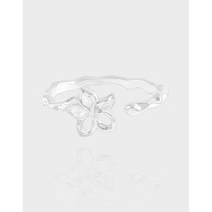 Renavelle Ring