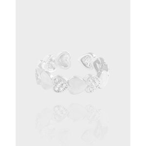 Menaia Ring