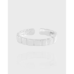 Yelunithra Ring