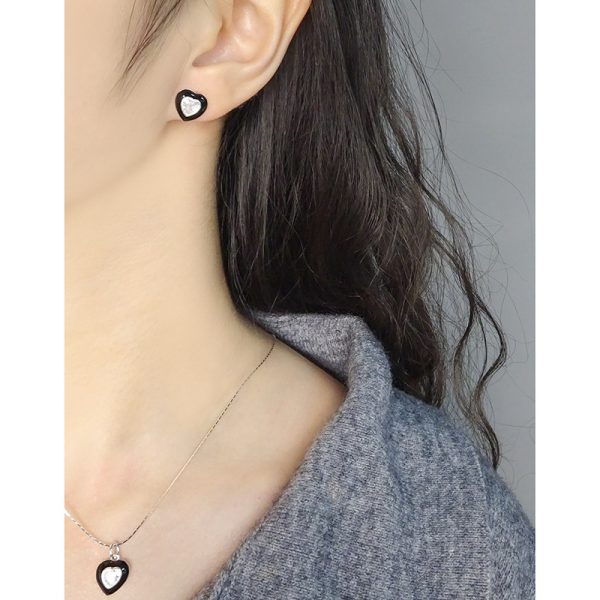 Yelindra Earrings - Image 3