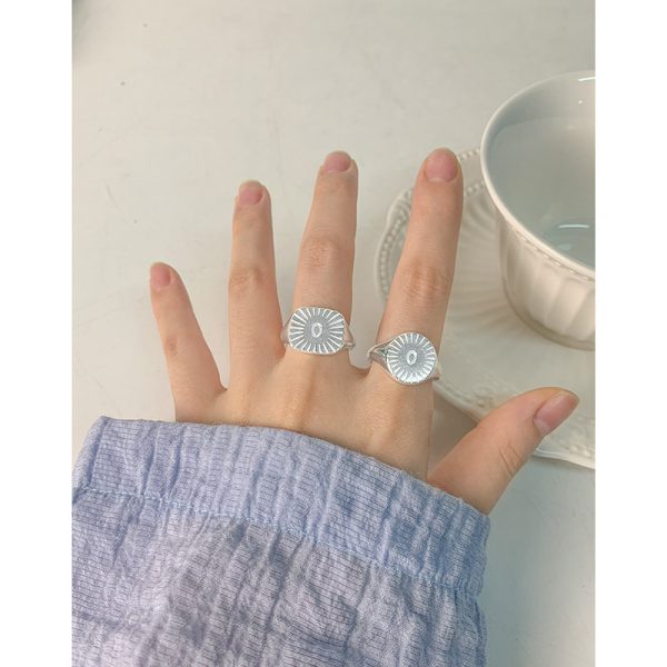 Lunivia Ring - Image 3