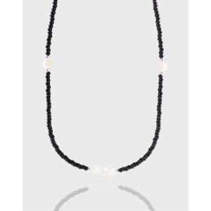 Selistra Necklace