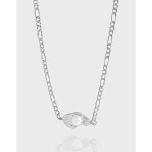 Lelynthra Necklace