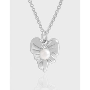 Waelora Necklace