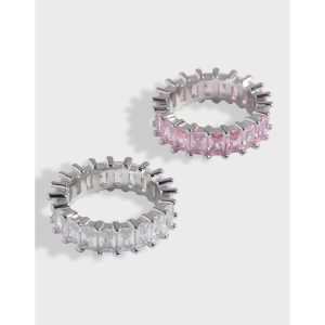 Lunivra Ring
