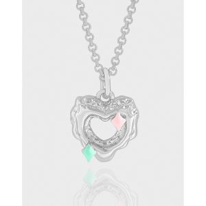 Arythra Necklace