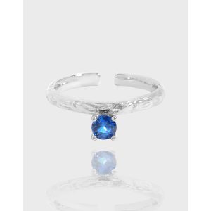 Amelia Ring