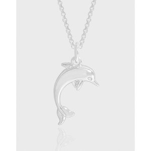 Noirissa Necklace