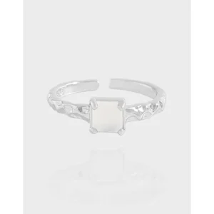 Lilithra Ring